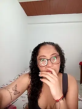 Snapshot of DayanRise chatting on 8, 4, 2026 DayanRise online show from 8, 4, 2026