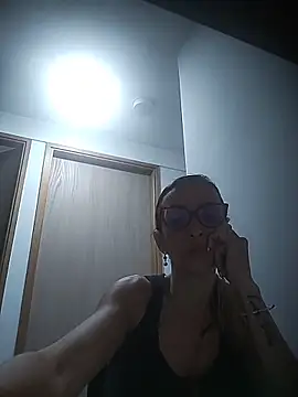 AlanaBrunetteX X online show from 19, 6, 2026