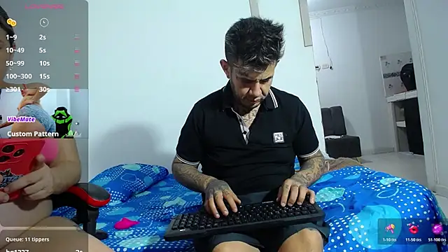 Snapshot of allison_maxtattoo_ chatting on 18, 5, 2026 allison maxtattoo online show from 18, 5, 2026