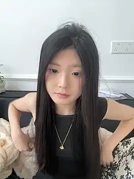 Snapshot of YouMi18 chatting on 1, 4, 2026 YouMi18 online show from 1, 4, 2026