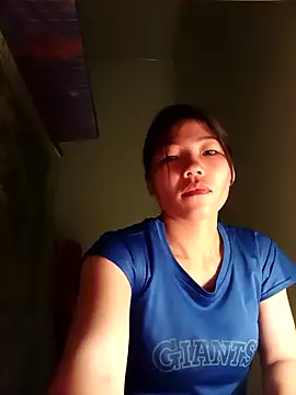 Snapshot of -Quyny- chatting on 14, 4, 2026 -Quyny- online show from 14, 4, 2026
