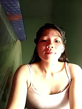 Snapshot of -Quyny- chatting on 10, 5, 2026 -Quyny- online show from 10, 5, 2026