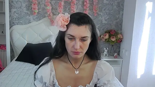 AriannaCruise online show from 6, 4, 2026