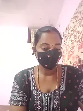 Snapshot of tamilratchasii chatting on 18, 6, 2026 tamilratchasii online show from 18, 6, 2026