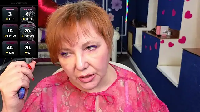 Kira Kingslee online show from 2, 4, 2026