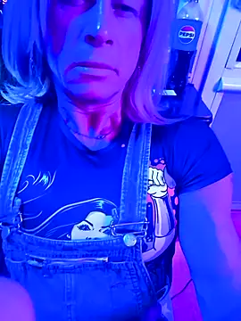 DomMONIKA online show from 8, 4, 2026