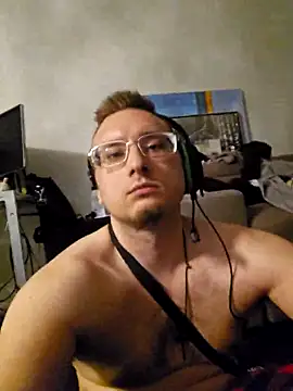 Snapshot of DrakohThree06 chatting on 28, 3, 2026 DrakohThree06 online show from 28, 3, 2026