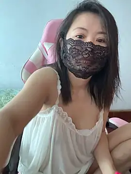 Snapshot of xiaxia-2026 chatting on 20, 4, 2026 xiaxia-2026 online show from 20, 4, 2026
