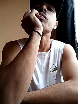 Snapshot of LucaColmal chatting on 29, 3, 2026 LucaColmal online show from 29, 3, 2026