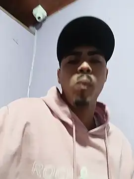 Snapshot of LucaColmal chatting on 8, 4, 2026 LucaColmal online show from 8, 4, 2026