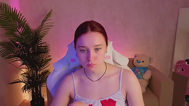 Snapshot of SweetieBlush chatting on 11, 5, 2026 SweetieBlush online show from 11, 5, 2026