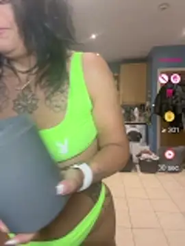 Snapshot of IvyBelleMilf chatting on 27, 6, 2026 IvyBelleMilf online show from 27, 6, 2026