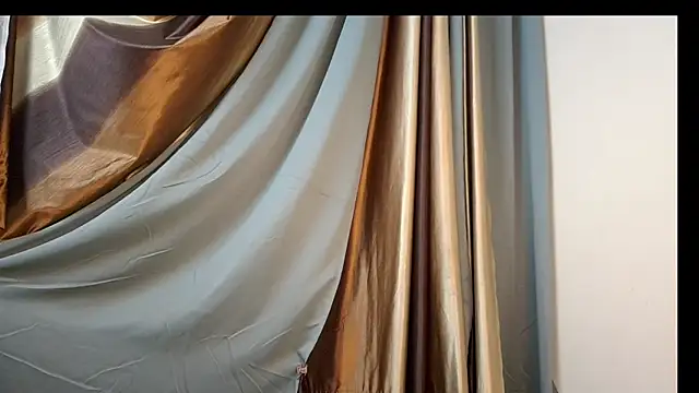 Snapshot of AvanYa_1 chatting on 8, 5, 2026 AvanYa 1 online show from 8, 5, 2026