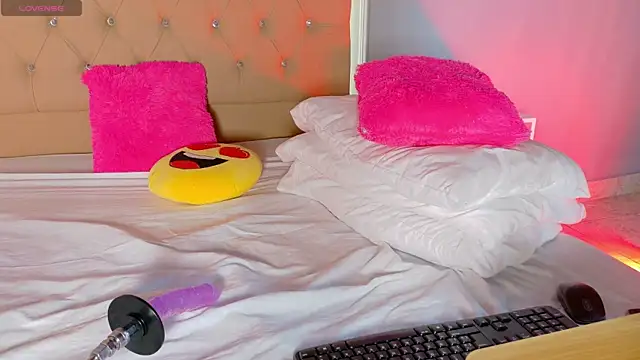 Snapshot of CandyRose__ chatting on 31, 3, 2026 CandyRose online show from 31, 3, 2026