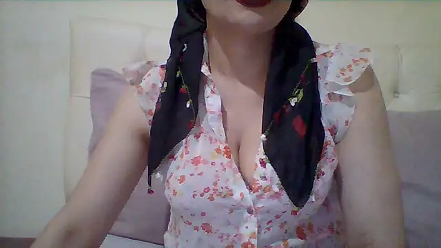 Snapshot of busex25 chatting on 18, 6, 2026 busex25 online show from 18, 6, 2026