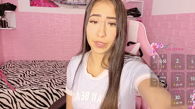 Snapshot of Sophi_Sweet11 chatting on 11, 4, 2026 Sophi Sweet11 online show from 11, 4, 2026