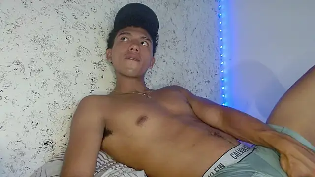 tonydesire  online show from 11, 4, 2026