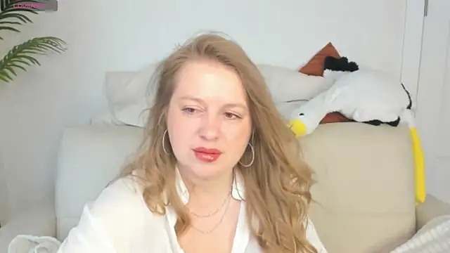 Snapshot of CleoXotie chatting on 14, 6, 2026 CleoXotie online show from 14, 6, 2026