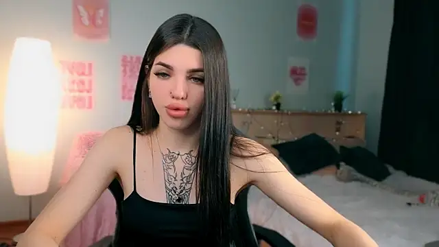 Snapshot of molly_rettyy chatting on 8, 6, 2026 molly rettyy online show from 8, 6, 2026