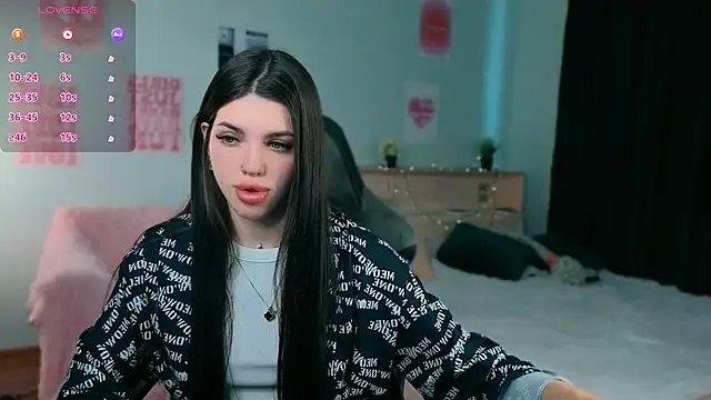 Snapshot of molly_rettyy chatting on 30, 6, 2026 molly rettyy online show from 30, 6, 2026