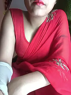 Snapshot of Curvy_Sanaya chatting on 4, 4, 2026 Curvy Sanaya online show from 4, 4, 2026