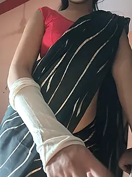 Snapshot of Curvy_Sanaya chatting on 8, 5, 2026 Curvy Sanaya online show from 8, 5, 2026