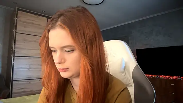 FoxyEmma online show from 6, 4, 2026