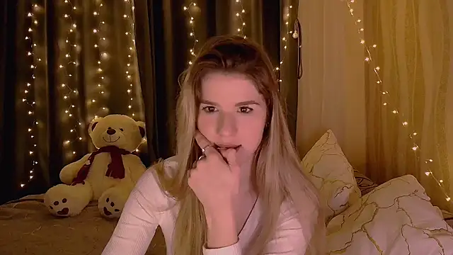 Alisa Swan  online show from 2, 5, 2026