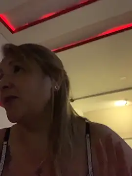 Ambar Hoot online show from 31, 3, 2026