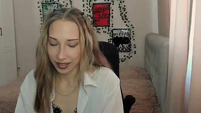 Emmarayder online show from 21, 5, 2026