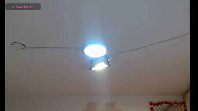 Snapshot of scarlet1609 chatting on 20, 5, 2026 scarlet1609 online show from 20, 5, 2026