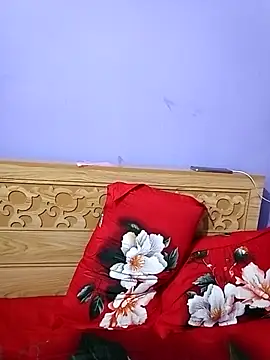 Snapshot of Jerin_Couple61 chatting on 15, 7, 2026 Jerin Couple61 online show from 15, 7, 2026