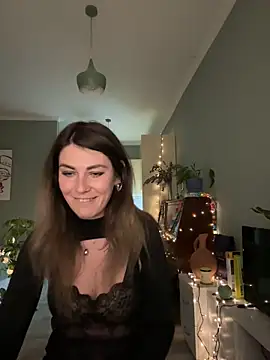 Rita Tease online show from 7, 4, 2026