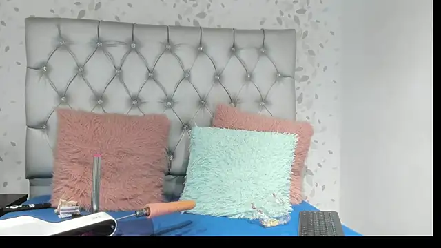 Snapshot of brenda_sofia69 chatting on 12, 6, 2026 brenda sofia69 online show from 12, 6, 2026