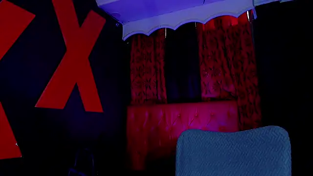 Snapshot of AlanFox1 chatting on 25, 6, 2026 AlanFox1 online show from 25, 6, 2026