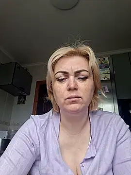 SylvieGold453 online show from 29, 5, 2026