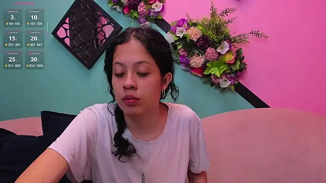 Snapshot of Kaira_luxury chatting on 1, 7, 2026 Kaira luxury online show from 1, 7, 2026