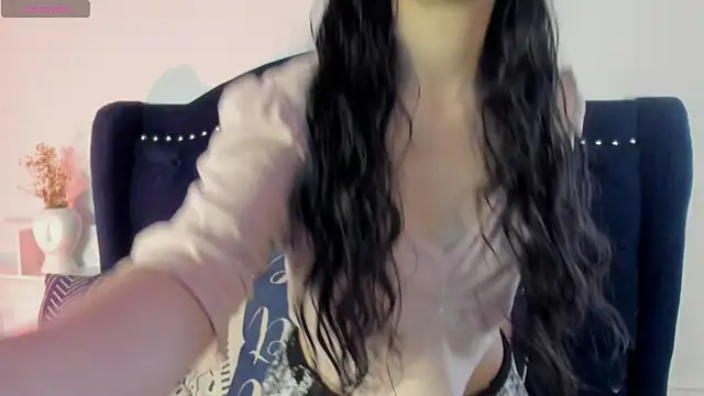 Snapshot of Honney_Bunny18 chatting on 3, 4, 2026 Honney Bunny18 online show from 3, 4, 2026