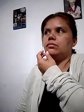 Snapshot of Zafiro_MD chatting on 4, 5, 2026 Zafiro MD online show from 4, 5, 2026
