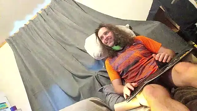 barebearstudio online show from 17, 4, 2026