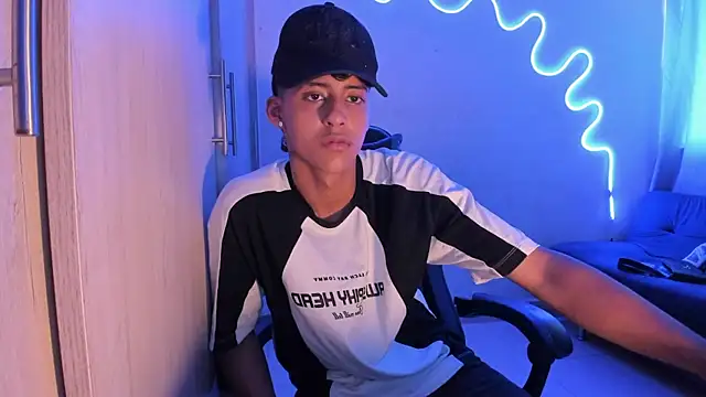 dante martinez online show from 20, 4, 2026