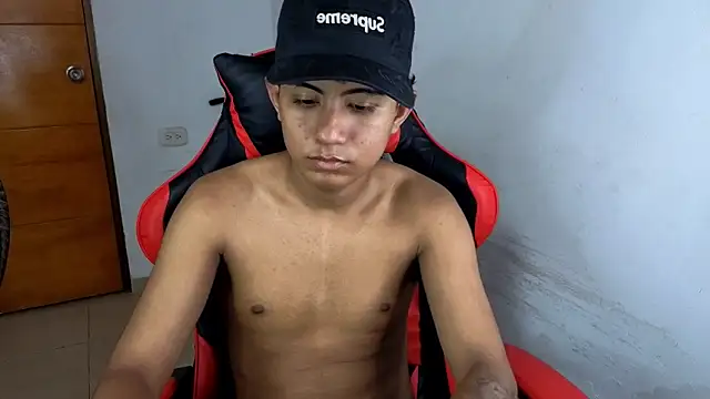 Snapshot of darknigthx chatting on 6, 4, 2026 darknigthx online show from 6, 4, 2026