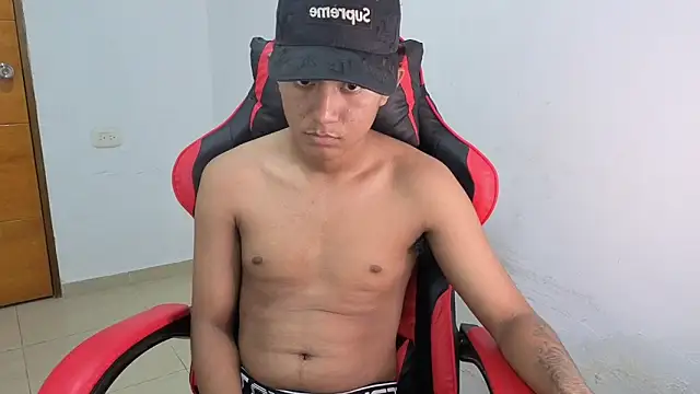 Snapshot of darknigthx chatting on 15, 4, 2026 darknigthx online show from 15, 4, 2026