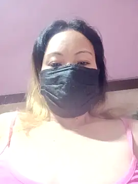Bristy BigBoobs online show from 19, 4, 2026