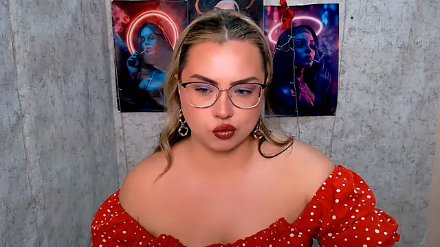 Snapshot of AminaSoul_ chatting on 17, 4, 2026 AminaSoul online show from 17, 4, 2026