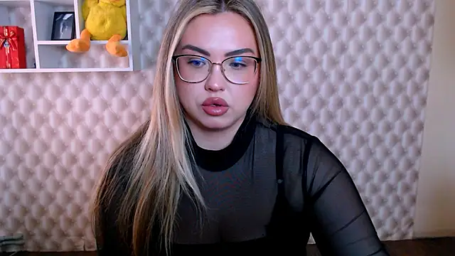 Snapshot of AminaSoul_ chatting on 4, 5, 2026 AminaSoul online show from 4, 5, 2026