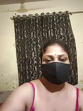 Snapshot of SluttySonam chatting on 17, 4, 2026 SluttySonam online show from 17, 4, 2026
