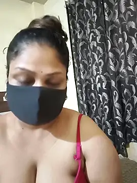 Snapshot of SluttySonam chatting on 29, 4, 2026 SluttySonam online show from 29, 4, 2026