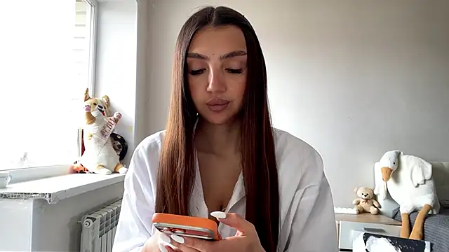 Snapshot of AlvinaMair chatting on 17, 4, 2026 AlvinaMair online show from 17, 4, 2026