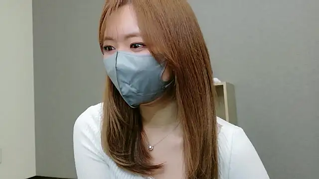 YUA 0425 online show from 30, 4, 2026